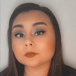 Meet your Posher, Safire